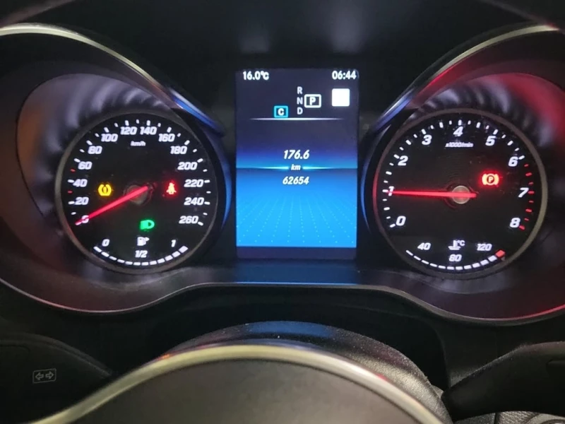 Mercedes-Benz GLC * 300 * CARFAX * ЦЕНА ДО БГ, снимка 7 - Автомобили и джипове - 53333296