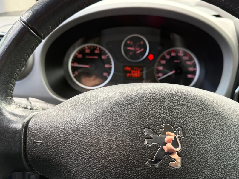 Peugeot Partner БЕНЗИН-ГАЗ НОВ ВНОС РЕАЛ КМ ГЕРМАНИЯ ФУЛ ЕКСТРИ , снимка 13 - Автомобили и джипове - 53567953