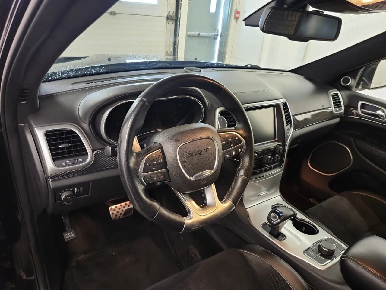 Jeep Grand cherokee SRT* ��� �����* 6.4 HEMI* Distr* Carbon*  | Mobile.bg � ����������� 8