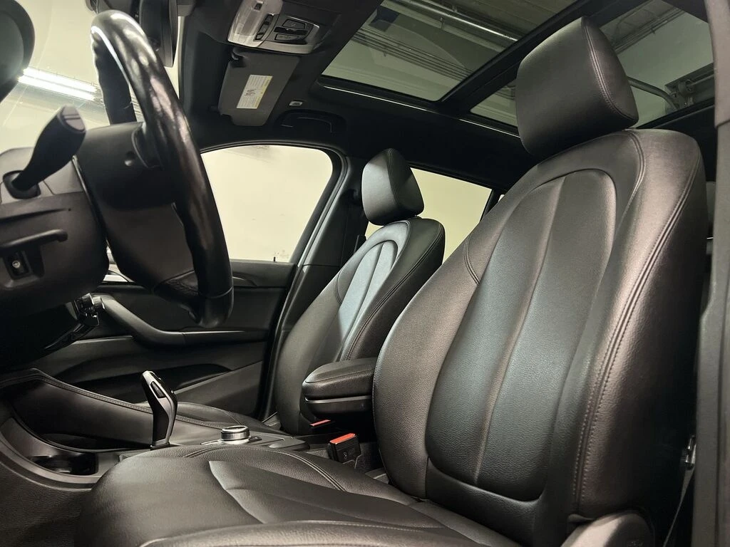 BMW X1 * PREMIUM AWD | HTD LEATHER | PANO ROOF | REAR CAM | Mobile.bg � ����������� 11