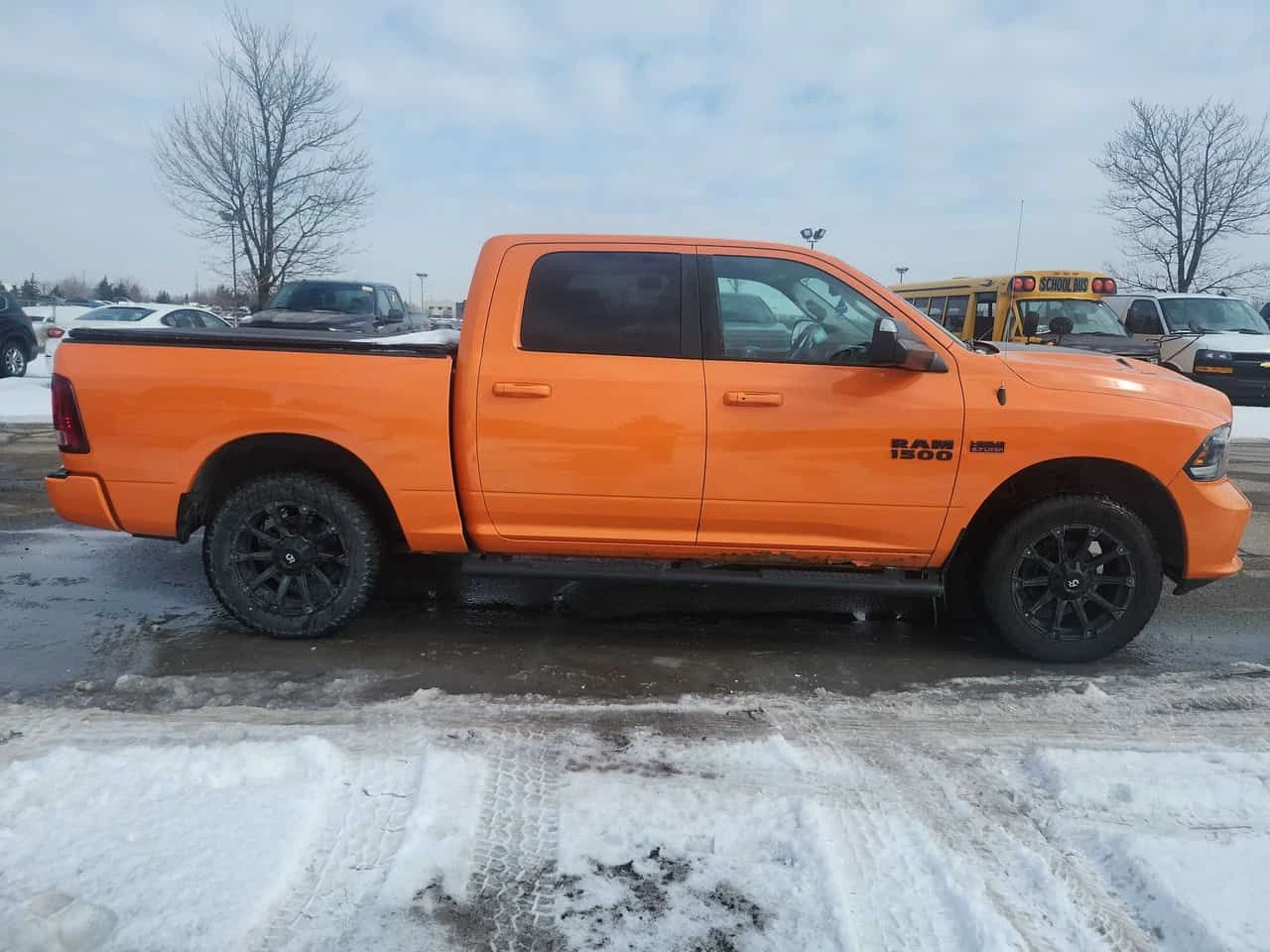 Dodge RAM 1500 * Sport * 2 КЛЮЧА* ПОДГРЕВ* PANO*  - изображение 3