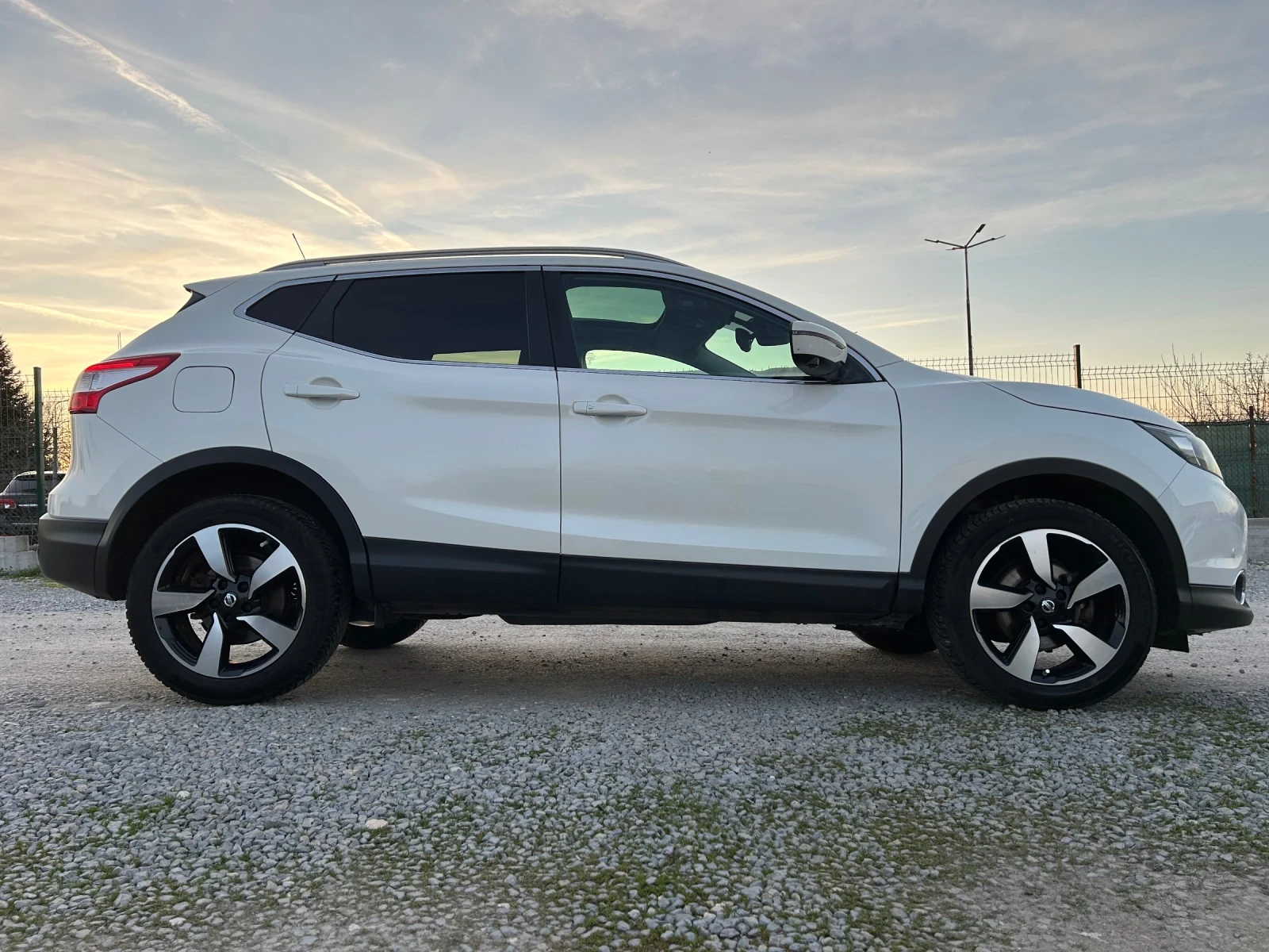 Nissan Qashqai 1.6DCi/������/���������/KEYLESS/131�.�. | Mobile.bg � ����������� 6