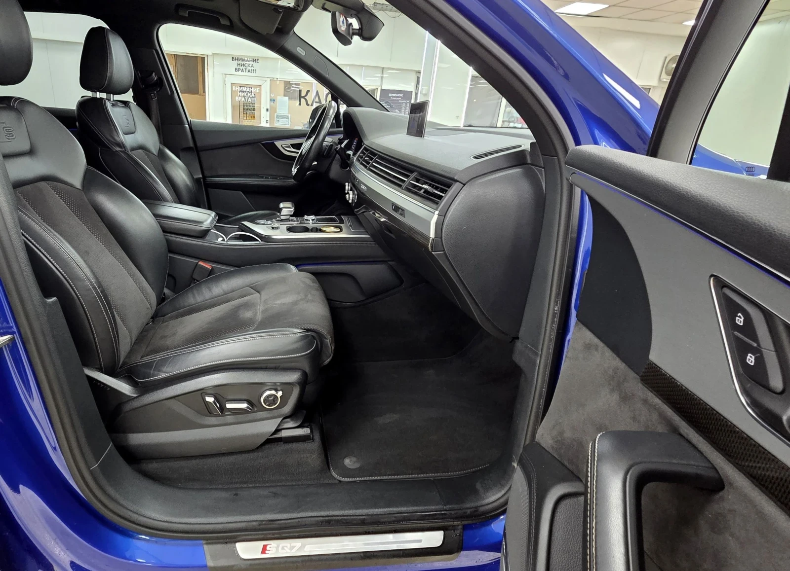 Audi SQ7, снимка 13 - Автомобили и джипове - 54162510