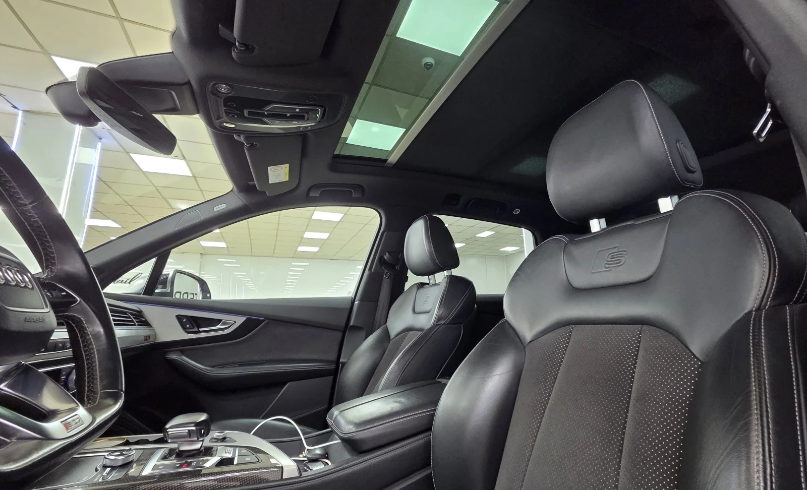 Audi SQ7, снимка 10 - Автомобили и джипове - 54162510