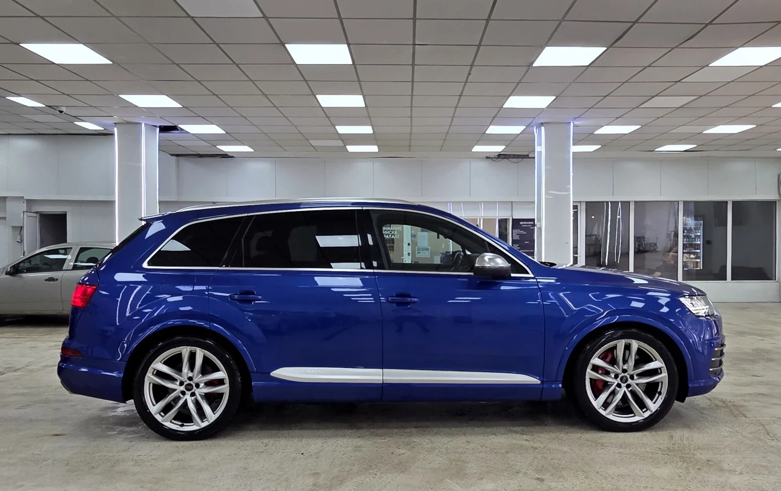 Audi SQ7, снимка 2 - Автомобили и джипове - 54162510