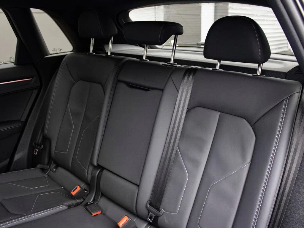 Audi Q3 quattro* Technik* 45TFSI* АвтоКредит* (ЦЕНА ДО БГ), снимка 15 - Автомобили и джипове - 54173216