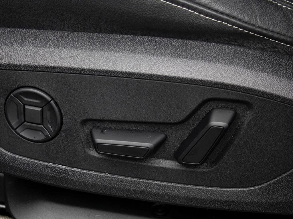 Audi Q3 quattro* Technik* 45TFSI* АвтоКредит* (ЦЕНА ДО БГ), снимка 8 - Автомобили и джипове - 54173216