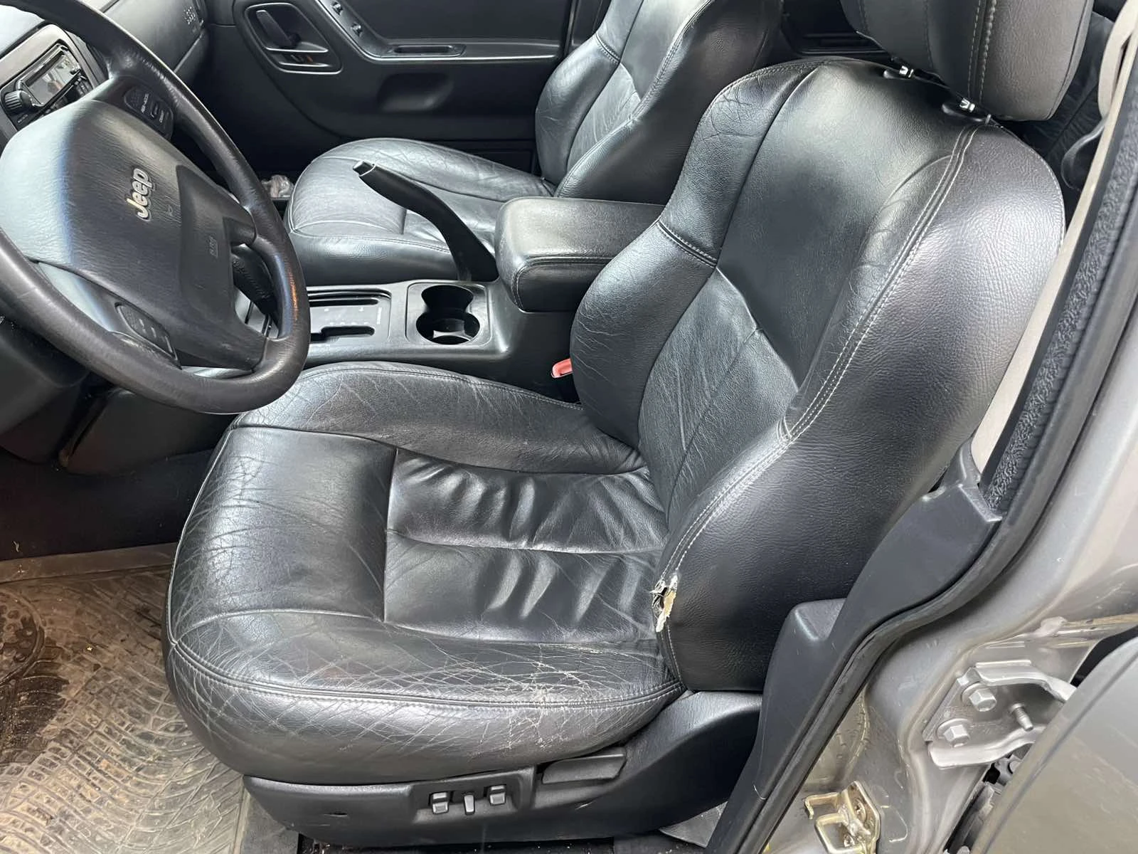 Jeep Grand cherokee, снимка 15 - Автомобили и джипове - 54206906