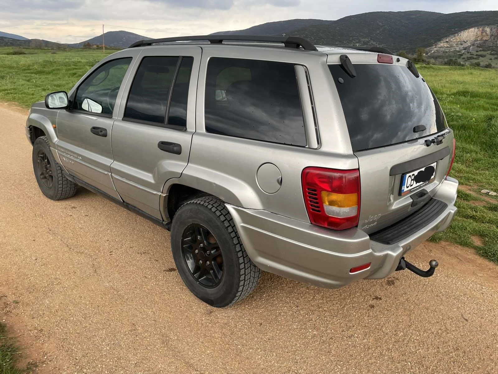 Jeep Grand cherokee, снимка 11 - Автомобили и джипове - 54206906