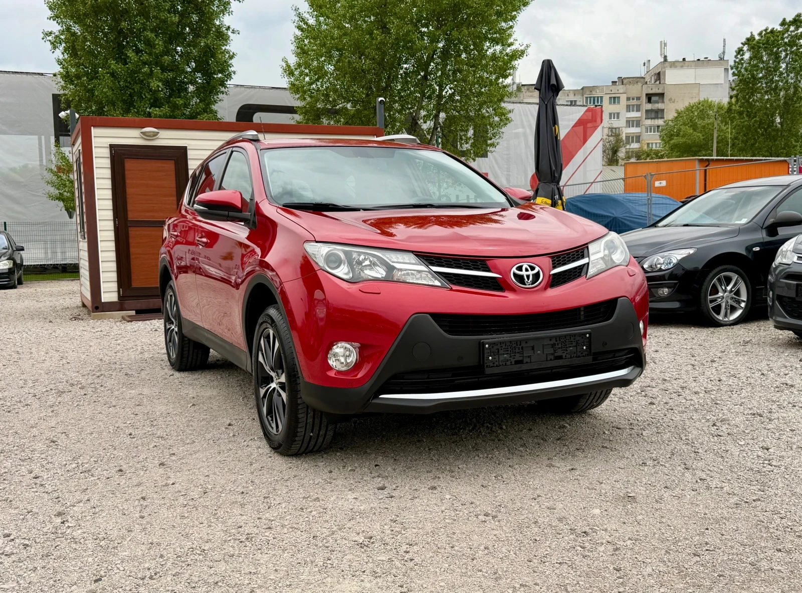 Toyota Rav4 2.0i * Ръчни скорости * Кожен салон * Навигация * , снимка 7 - Автомобили и джипове - 54481183