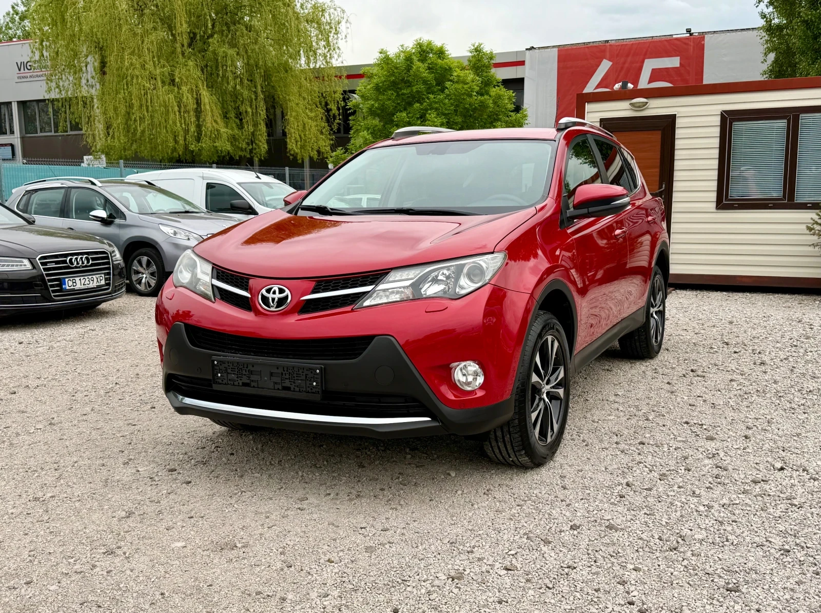 Toyota Rav4 2.0i * Ръчни скорости * Кожен салон * Навигация * 