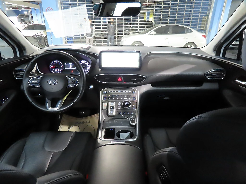 Hyundai Santa fe Prestige* НАВИ* ПОДГРЕВ* ОБДУХВАНЕ* КАМЕРА, снимка 5 - Автомобили и джипове - 54966453