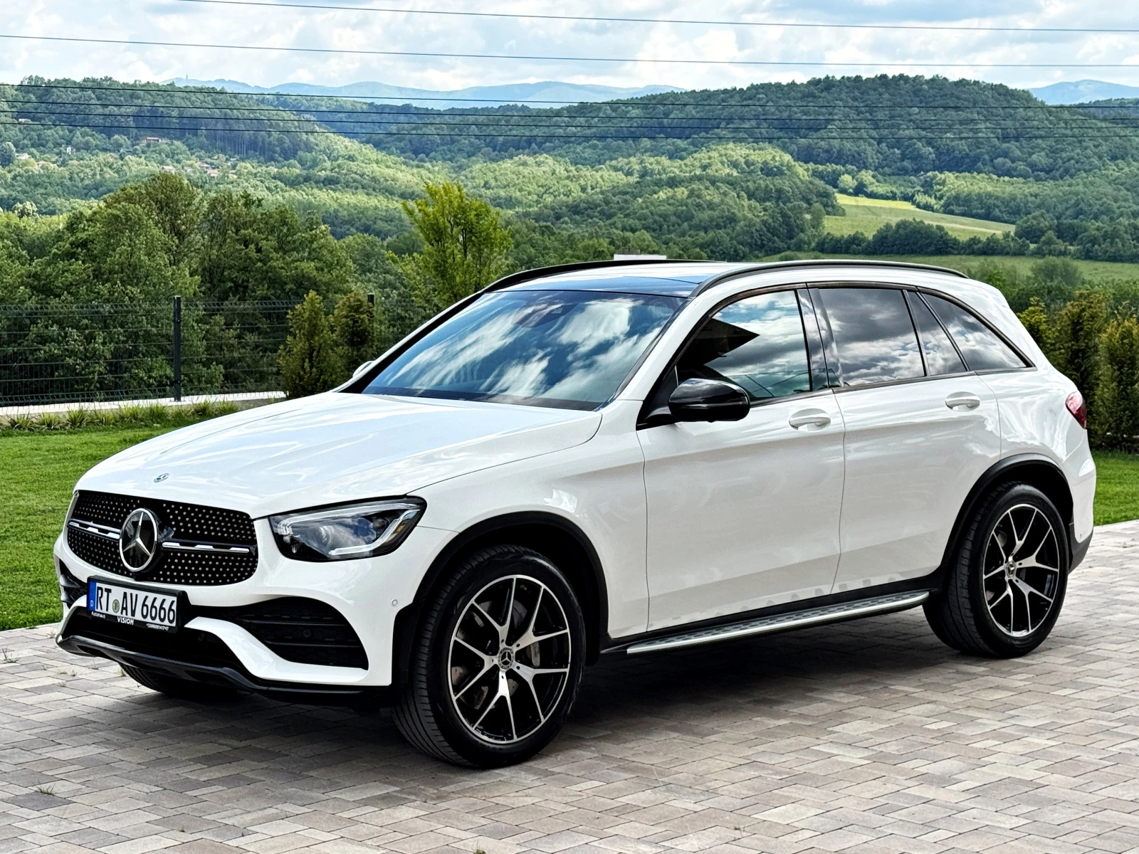 Mercedes-Benz GLC 300 d/AMG/4Matic/FULL/Digital/Burmeister/360/