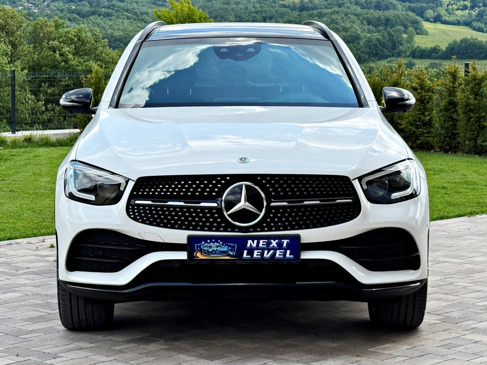 Mercedes-Benz GLC 300 d/AMG/4Matic/FULL/Digital/Burmeister/360/, снимка 2 - Автомобили и джипове - 55158886