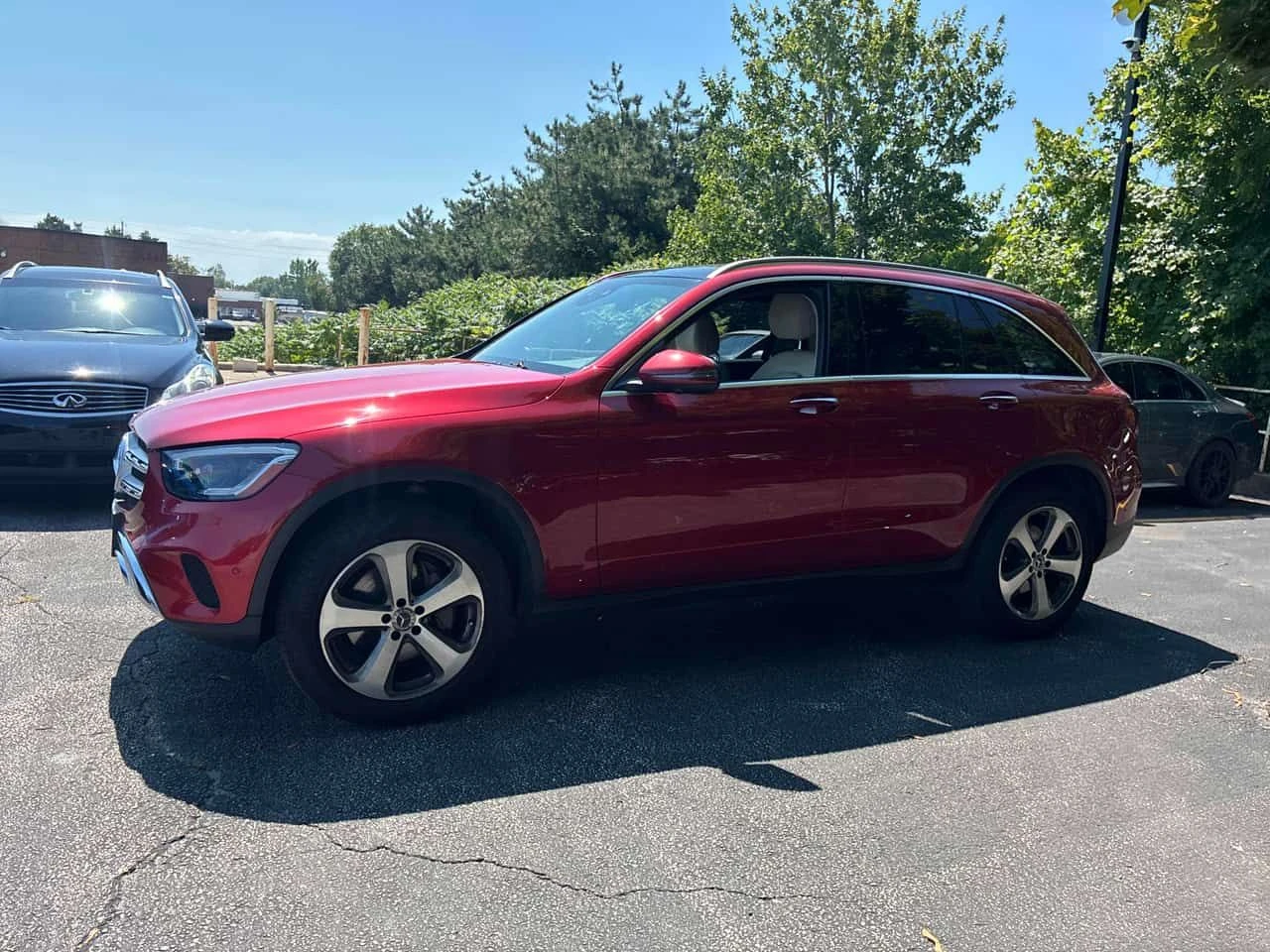 Mercedes-Benz GLC 300 * CARFAX * ОПЦИЯ ЗА ФИНАНСИРАНЕ * , снимка 2 - Автомобили и джипове - 55580568