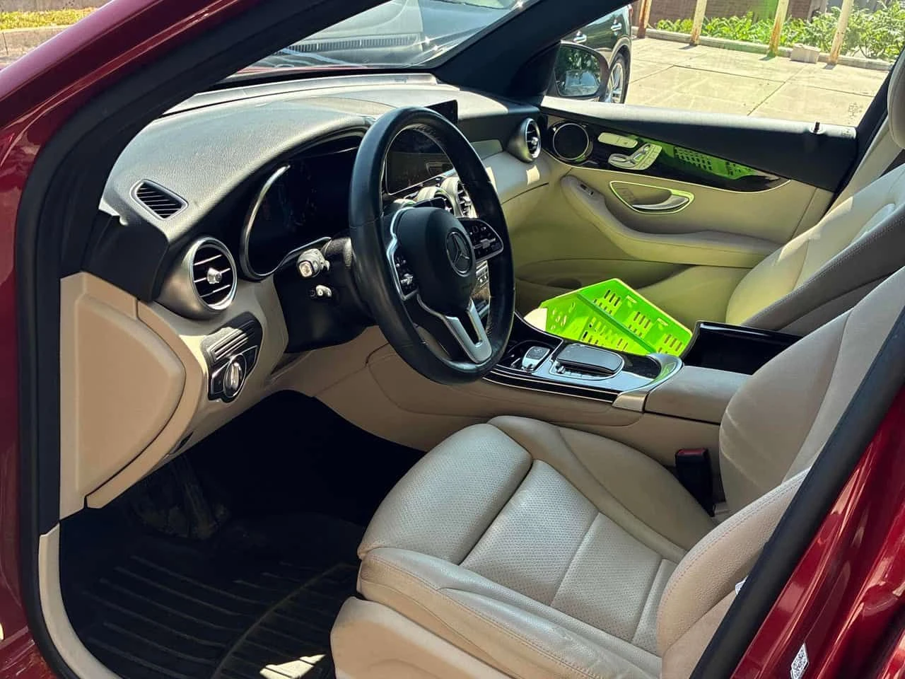 Mercedes-Benz GLC 300 * CARFAX * ОПЦИЯ ЗА ФИНАНСИРАНЕ * , снимка 5 - Автомобили и джипове - 55580568
