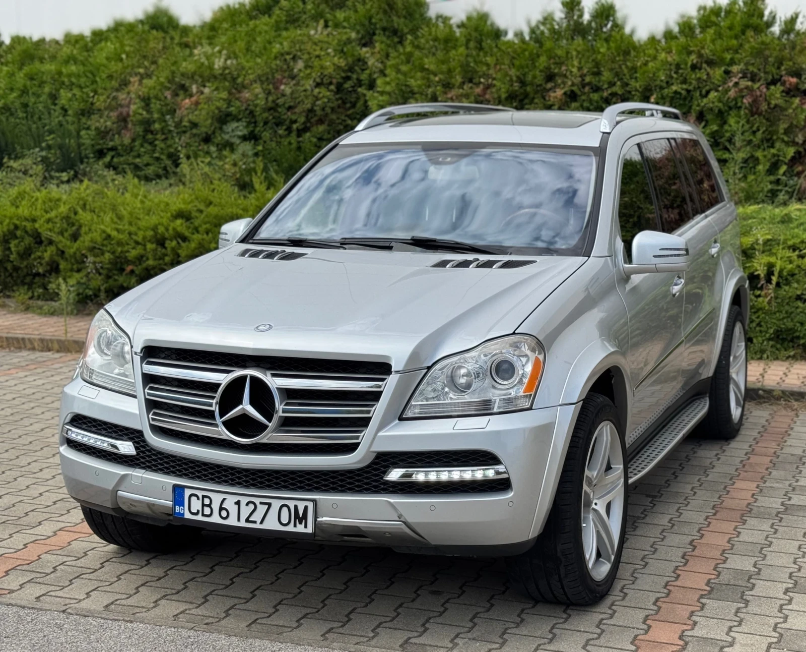 Mercedes-Benz GL 550 Нови вериги/LPG/Grand Edition, снимка 5 - Автомобили и джипове - 55659030