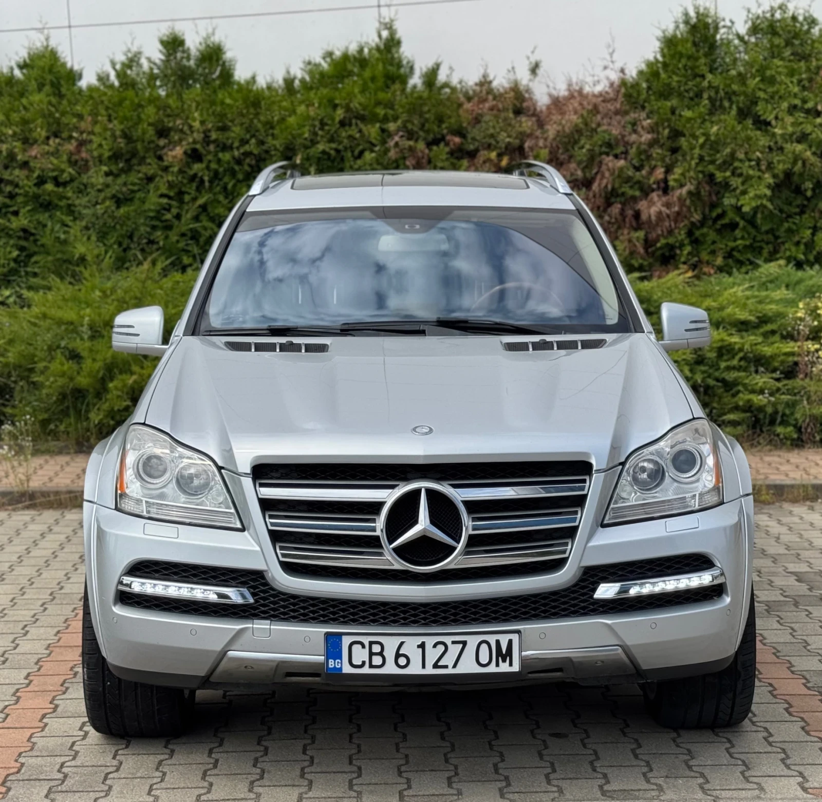 Mercedes-Benz GL 550 Нови вериги/LPG/Grand Edition, снимка 4 - Автомобили и джипове - 55659030