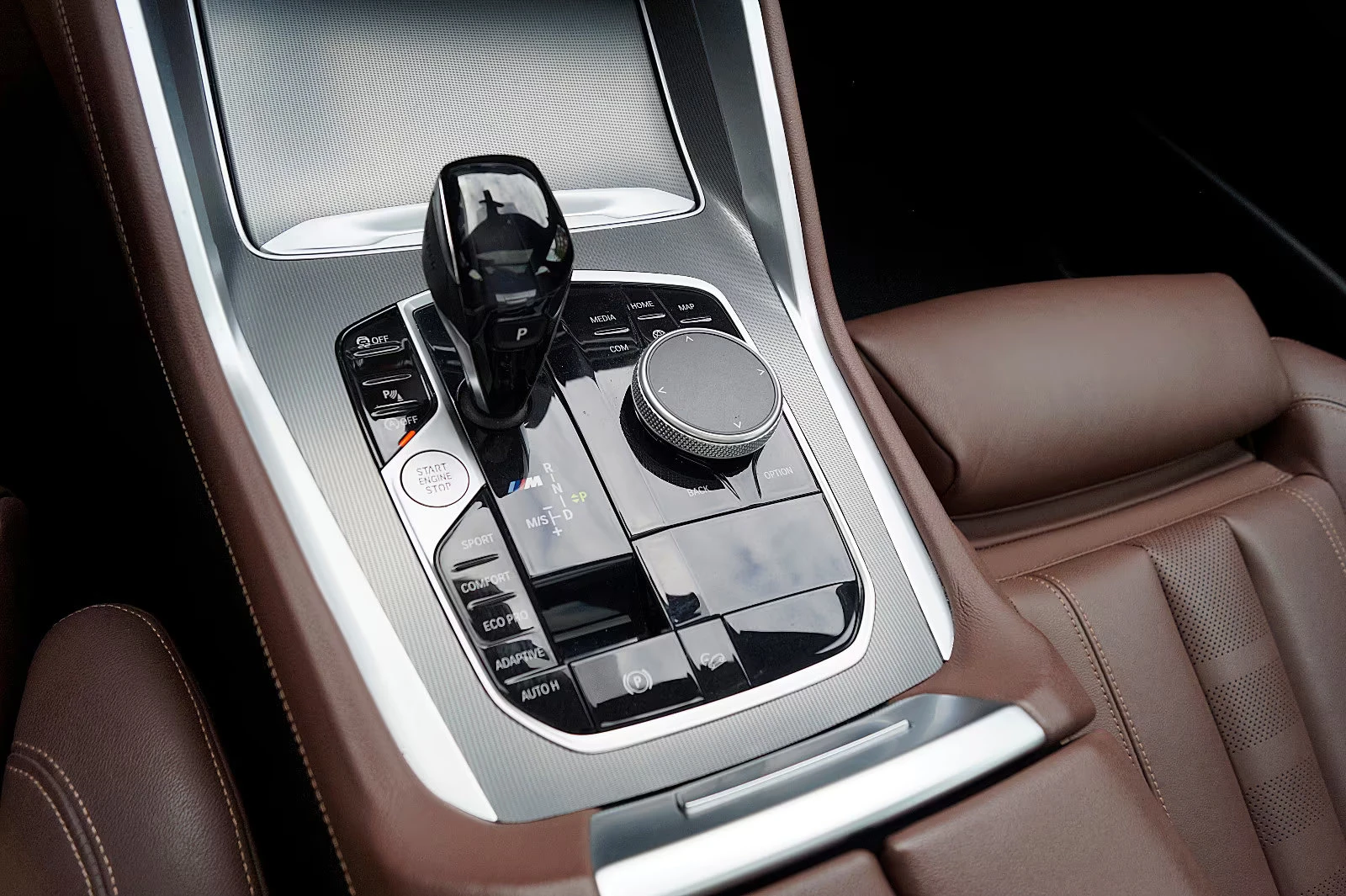 BMW X6 M50/530HP/M SPORT/PANO/ACC/21/MEMO/CAM/752z, снимка 14 - Автомобили и джипове - 55662102