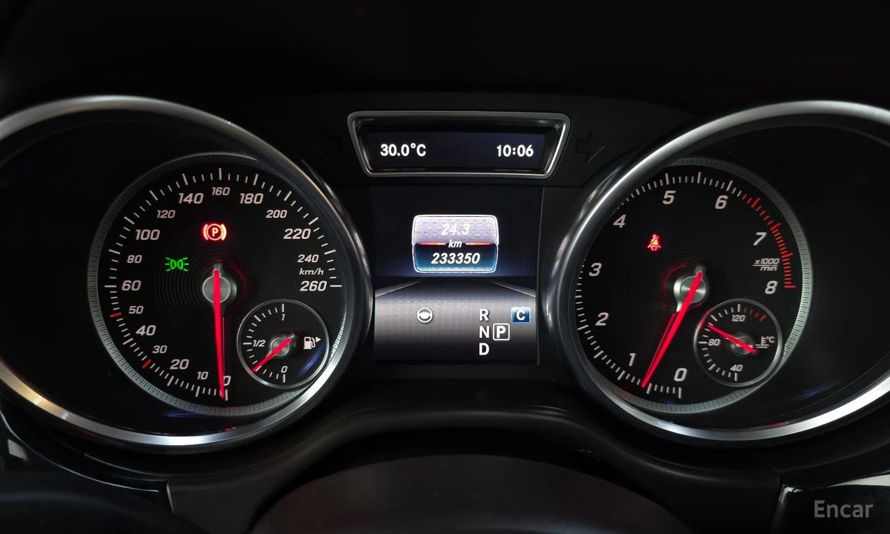 Mercedes-Benz GLS 500 AMG* LINE* DESIGNO* HARMON* KARDON* ОБДУХВАНЕ* ДИС, снимка 11 - Автомобили и джипове - 56120757