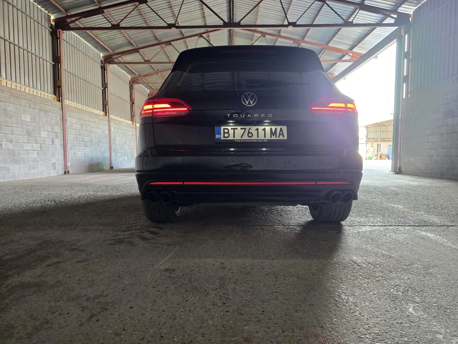 VW Touareg R-line, снимка 8 - Автомобили и джипове - 56127192