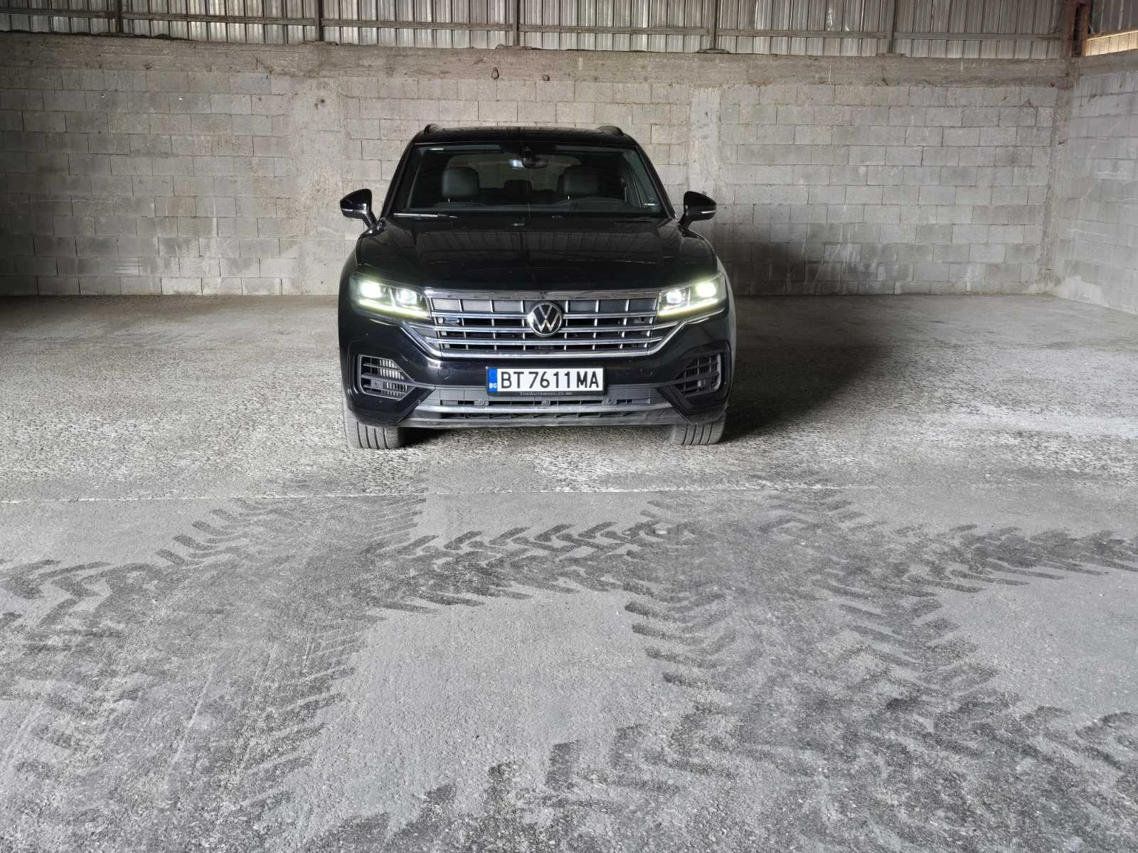 VW Touareg R-line, снимка 5 - Автомобили и джипове - 56127192