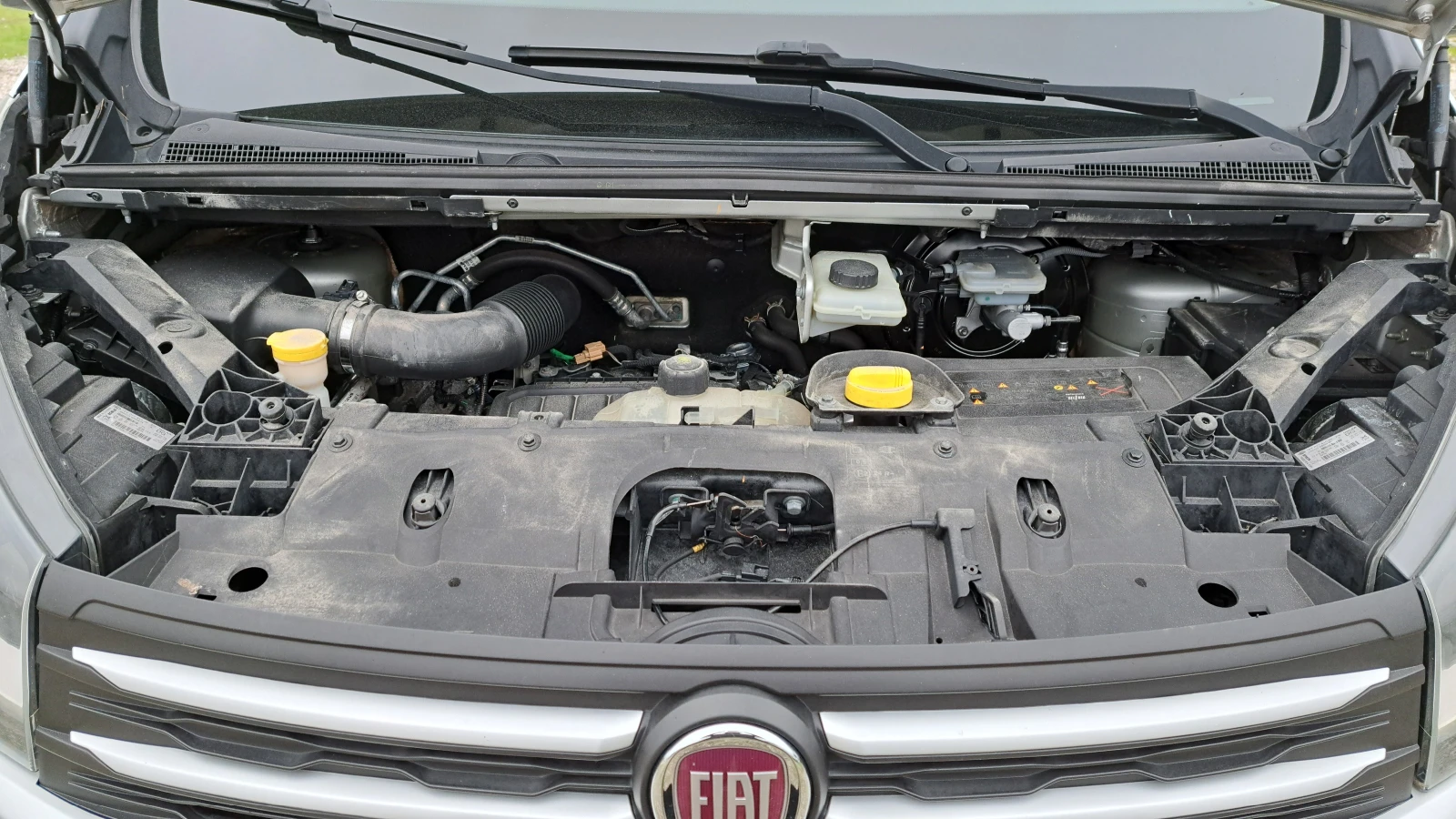 Renault Trafic 1.6DCI-145PS-6ск/НАВИГАЦИЯ/КАМЕРА/АВТОПИЛОТ/ЛЕД/, снимка 16 - Бусове и автобуси - 54060050