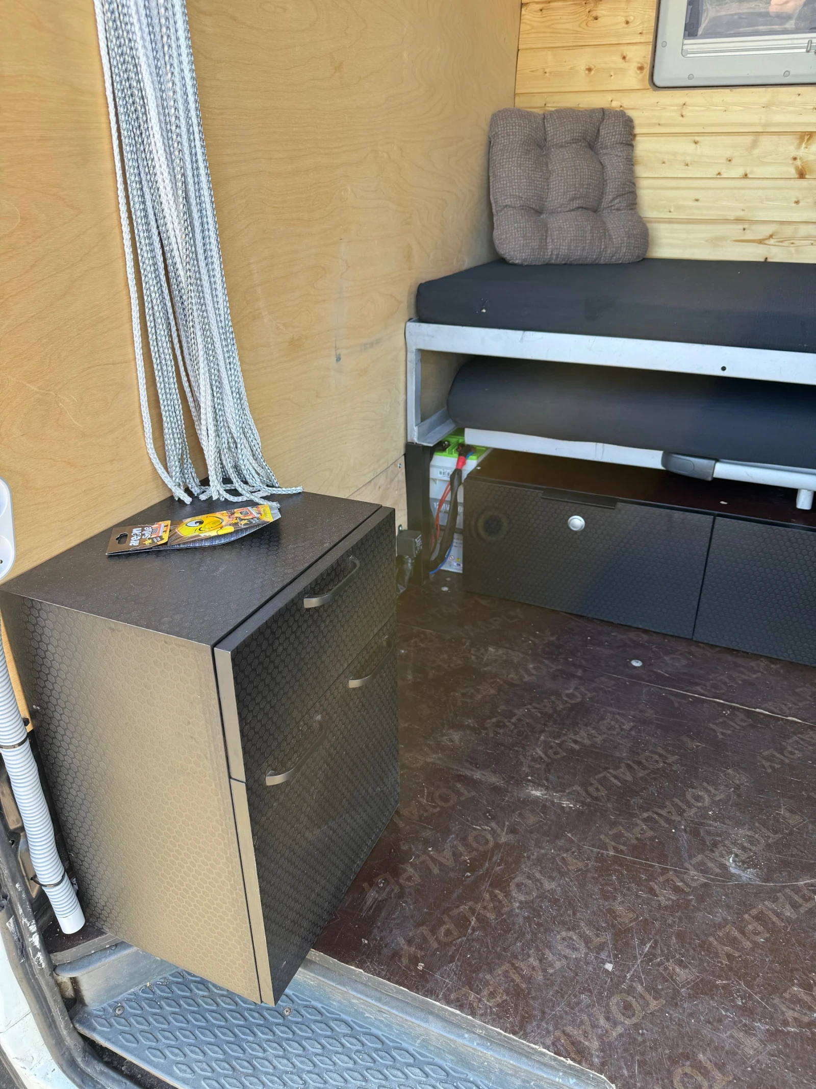 Кемпер Други IVECO 35s12, снимка 14 - Каравани и кемпери - 54322298