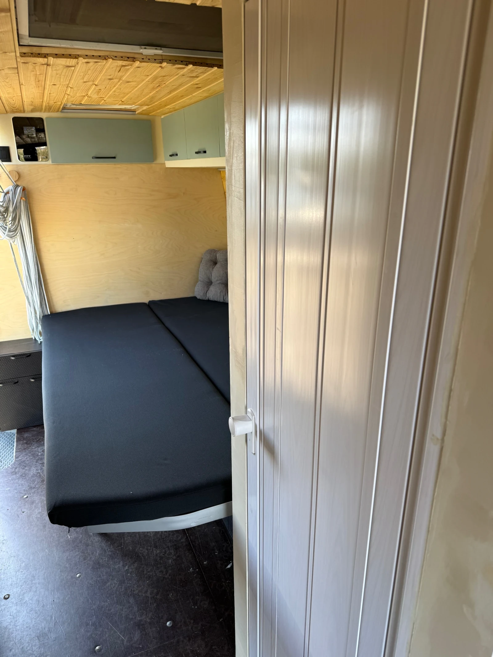 Кемпер Други IVECO 35s12, снимка 9 - Каравани и кемпери - 54322298