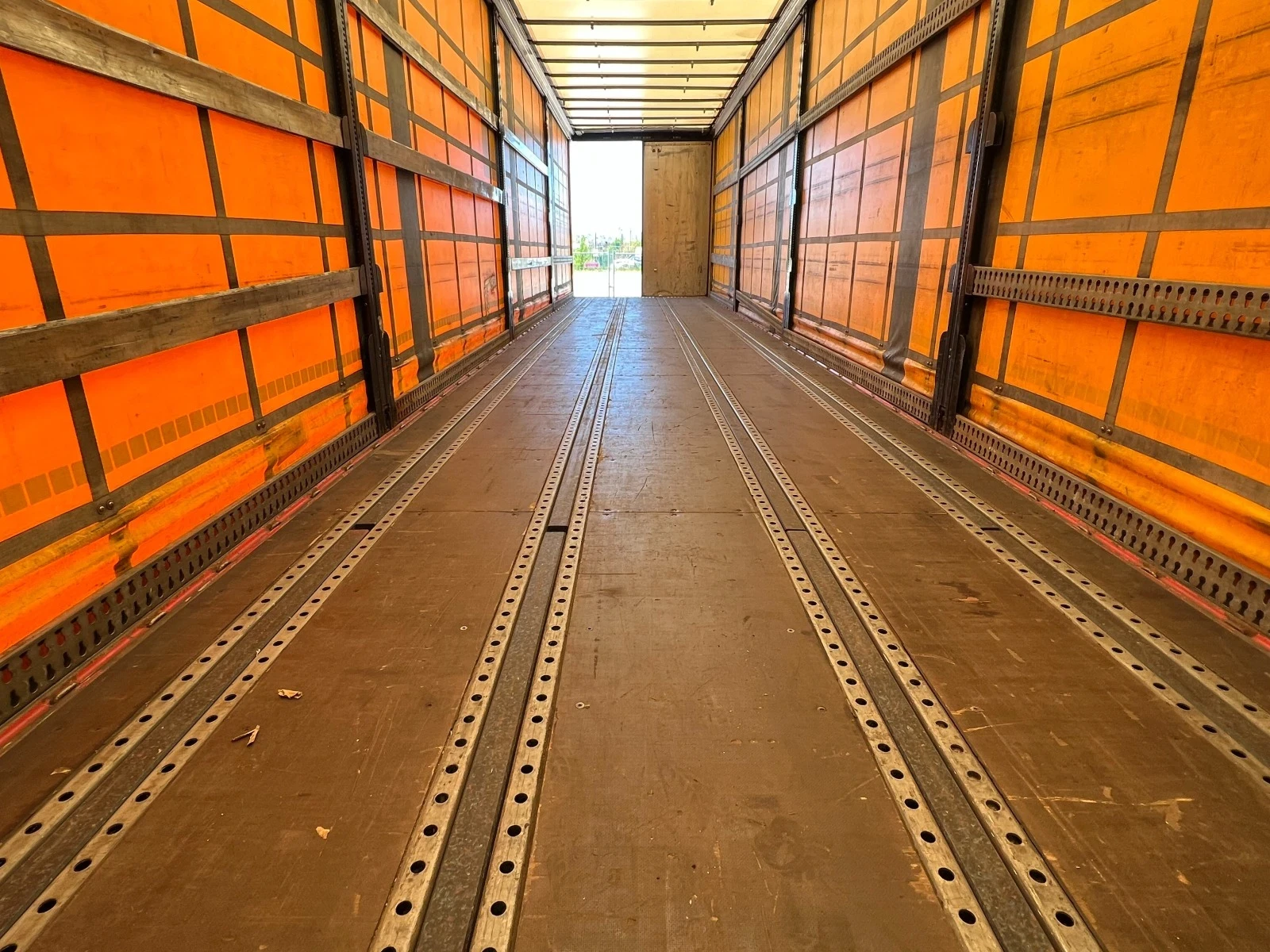 Полуремарке Schwarzmuller  ALCOA, снимка 8 - Ремаркета - 53769995