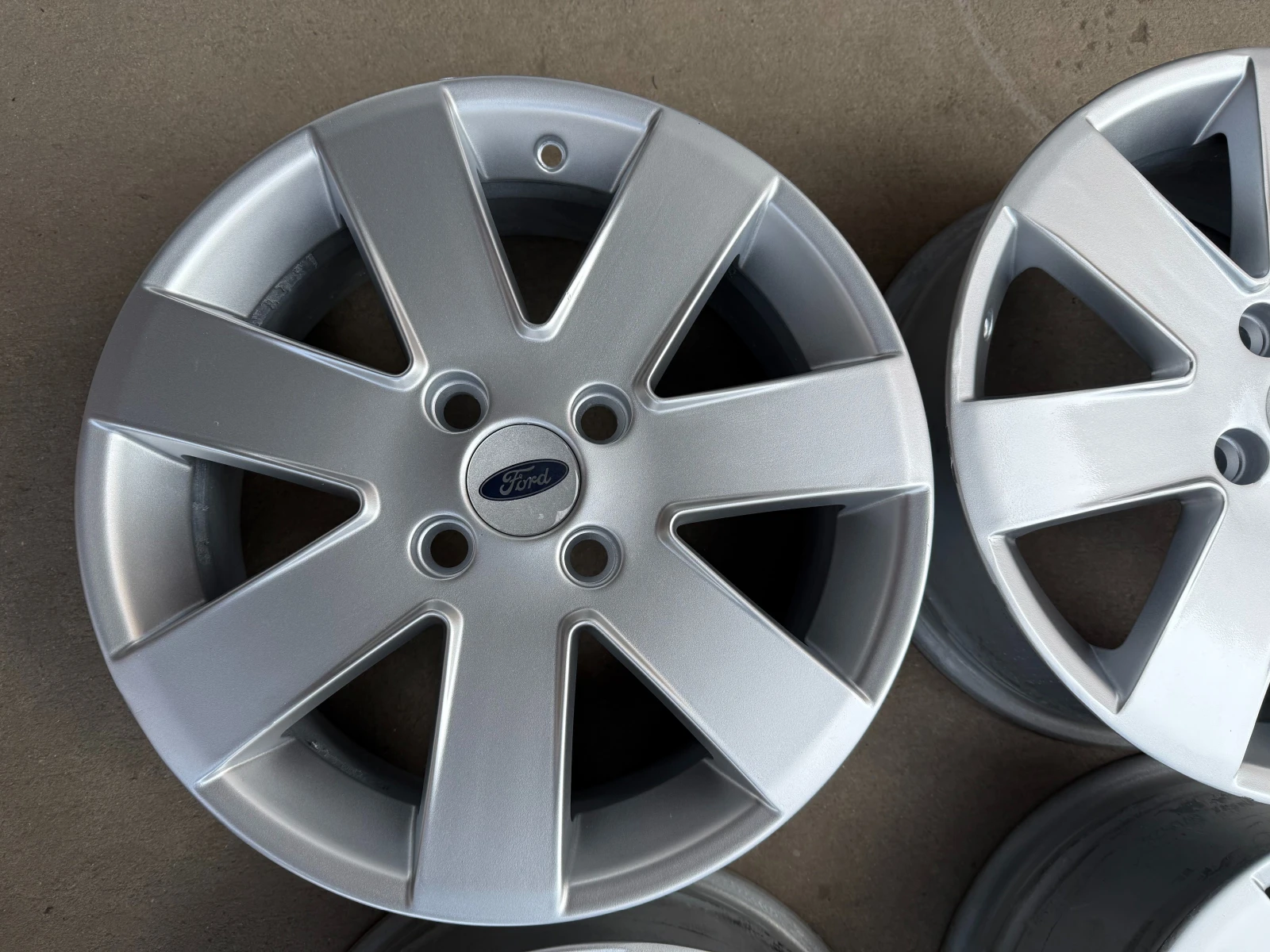 ������ | Mobile.bg � ����������� 5