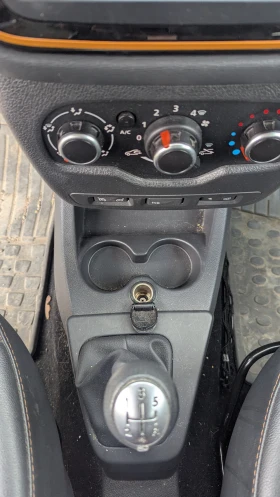 Dacia Lodgy Stepway - 9000 € / 17602.47 лв. - 84694218 16