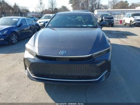 Toyota Crown 2.5L I-4 DI, DOHC, VVT, 184HP All Wheel Drive - 23700 € / 46353.17 лв. - 61865506 12