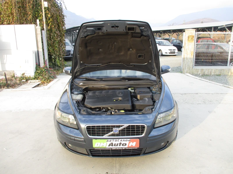 Volvo S40 2.0/6ск./136кс./, снимка 17 - Автомобили и джипове - 47904374