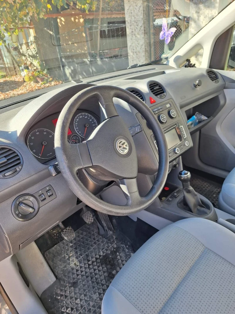 VW Caddy, снимка 5 - Автомобили и джипове - 48133202