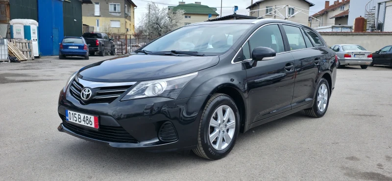 Toyota Avensis 1.6i 132k.c UNIKAT EURO 5B , снимка 3 - Автомобили и джипове - 49546529