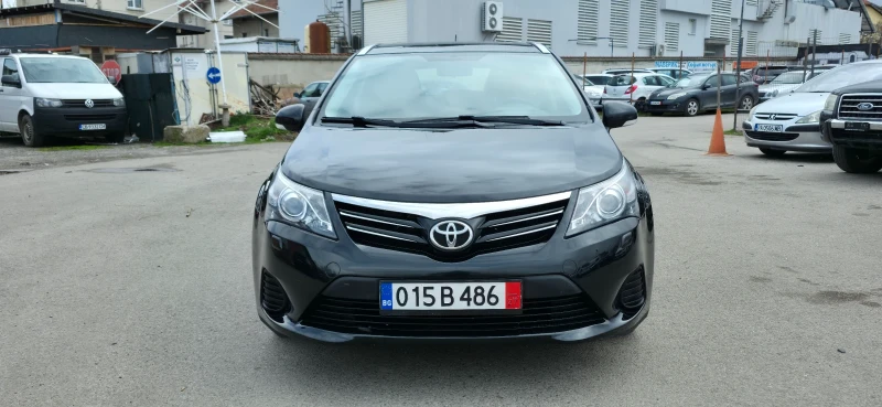 Toyota Avensis 1.6i 132k.c UNIKAT EURO 5B , снимка 2 - Автомобили и джипове - 49546529