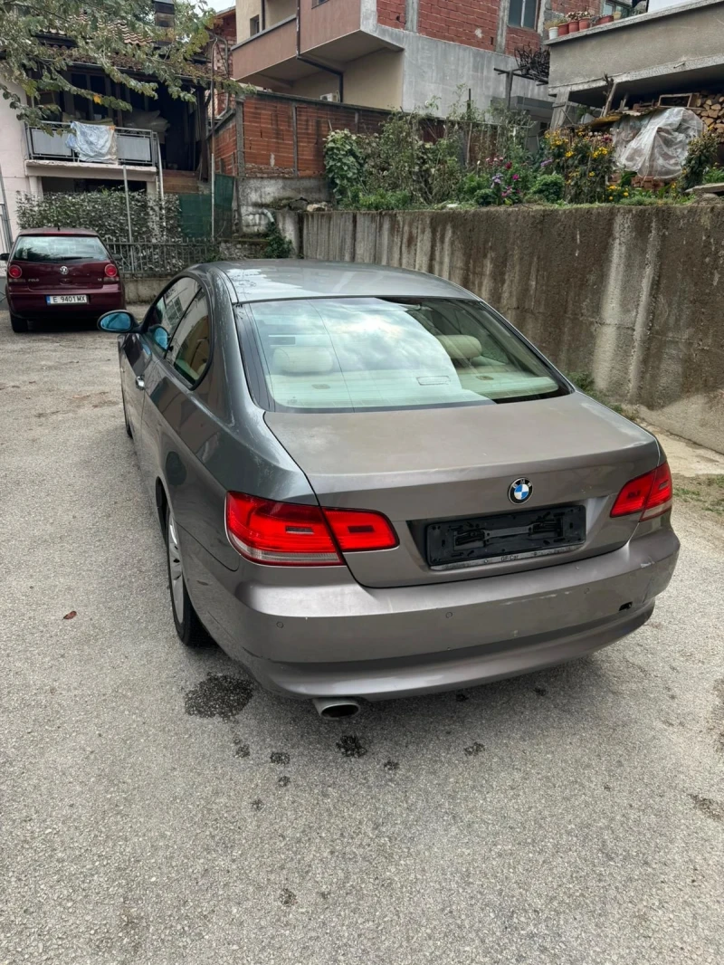 BMW 320, снимка 4 - Автомобили и джипове - 52462928