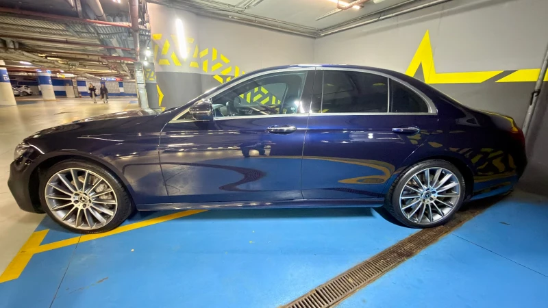 Mercedes-Benz E 400 AMG/DESIGNO/PANO/HEADUP/TOP, снимка 3 - Автомобили и джипове - 52925948