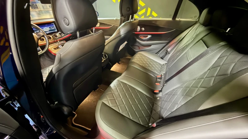 Mercedes-Benz E 400 AMG/DESIGNO/PANO/HEADUP/TOP, снимка 11 - Автомобили и джипове - 52925948
