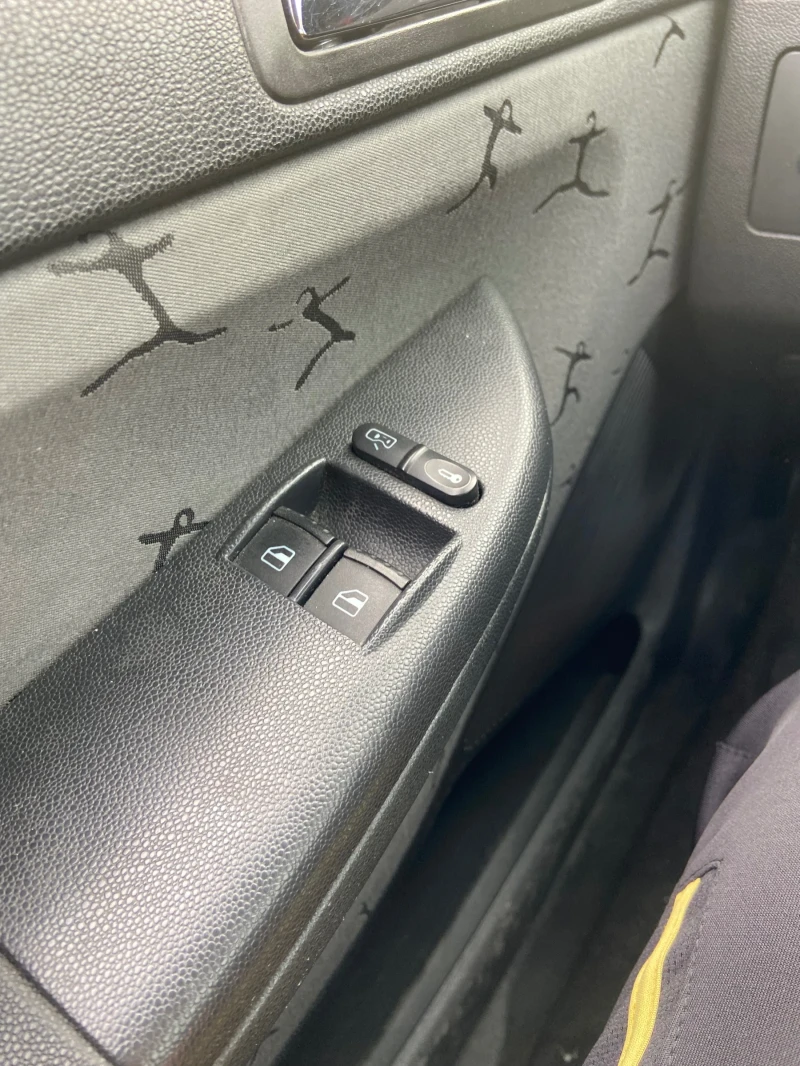 Skoda Fabia 1, 4 i -LPG, снимка 11 - Автомобили и джипове - 53043691