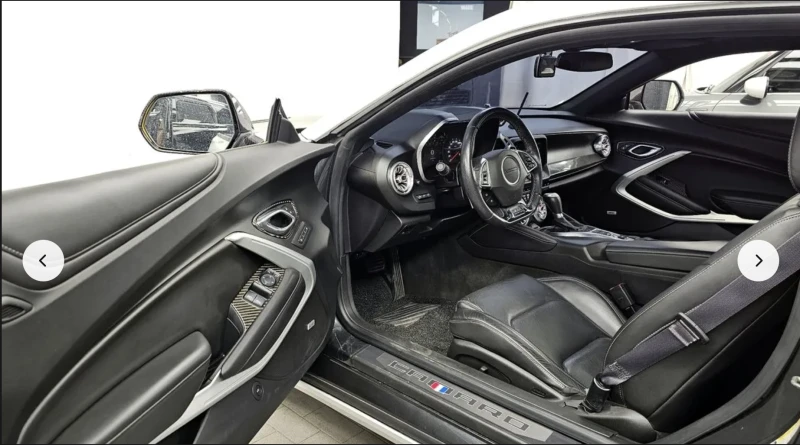 Chevrolet Camaro SS* 6.2* V8* ПОДГРЕВ* ОБДУХВАНЕ* КАМЕРА* КЕЙЛЕС* , снимка 5 - Автомобили и джипове - 53478072