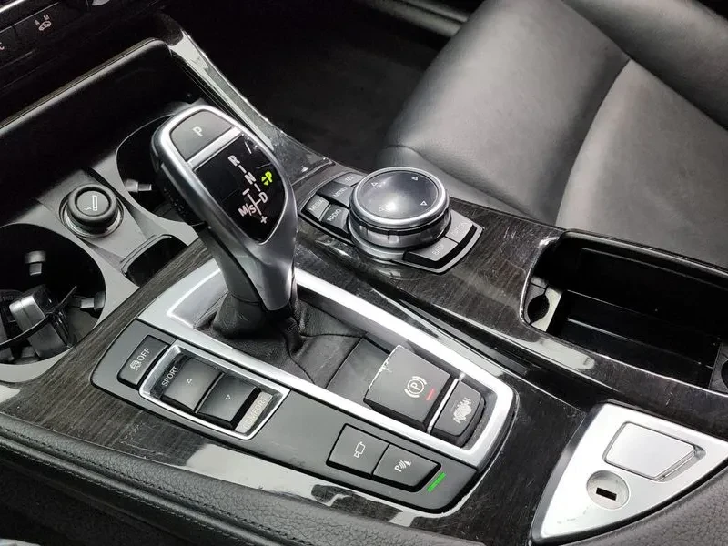 BMW 520, снимка 9 - Автомобили и джипове - 54591182