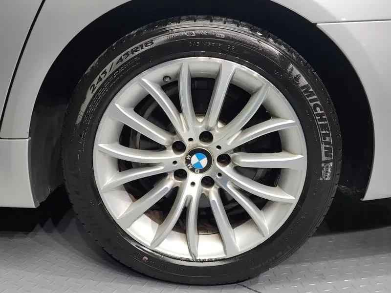BMW 520, снимка 5 - Автомобили и джипове - 54591182
