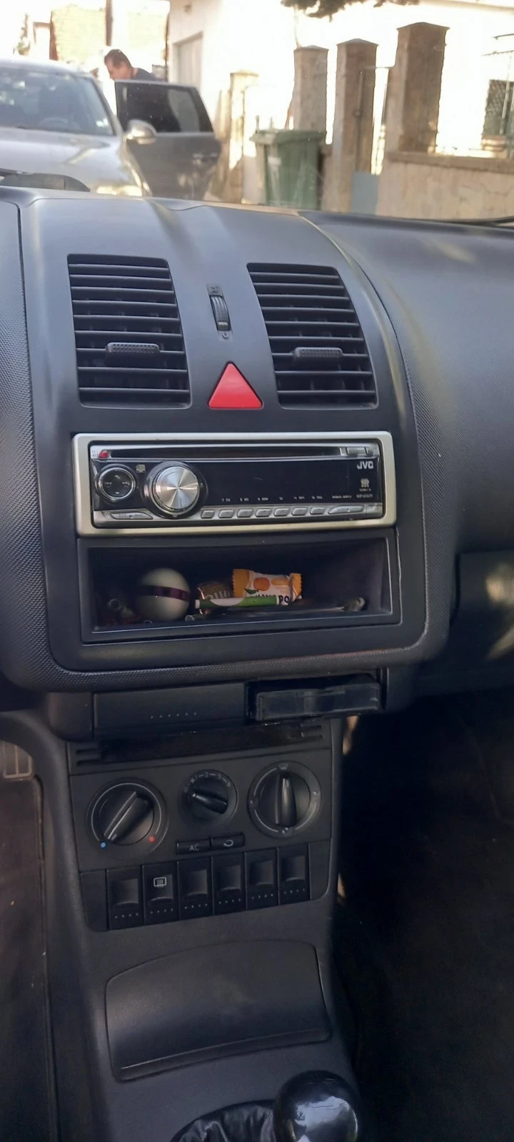 VW Polo Polo 1.4 tdi, снимка 9 - Автомобили и джипове - 55076458