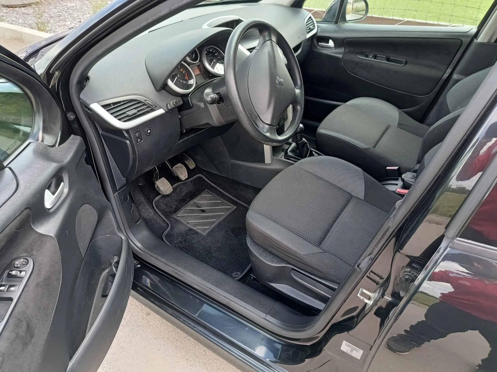 Peugeot 207 ТОП 1.4 BRC - изображение 10