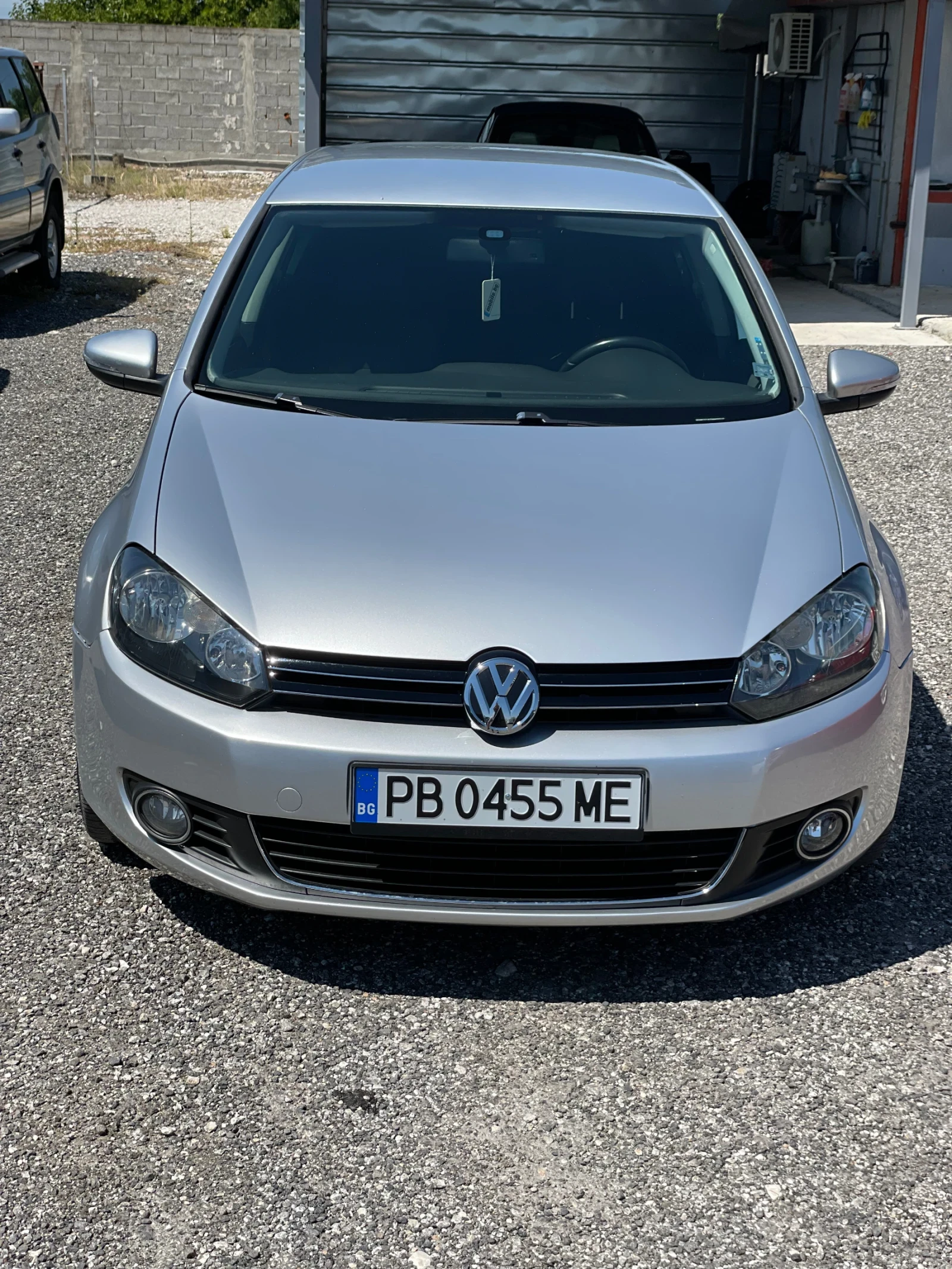 VW Golf 2.0 TDI АВТОМАТИК  - изображение 2