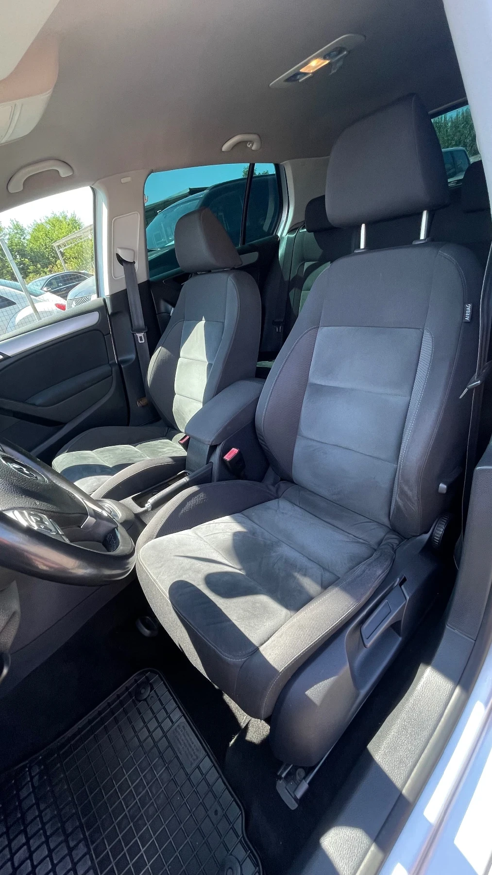 VW Golf 2.0 TDI АВТОМАТИК  - изображение 10