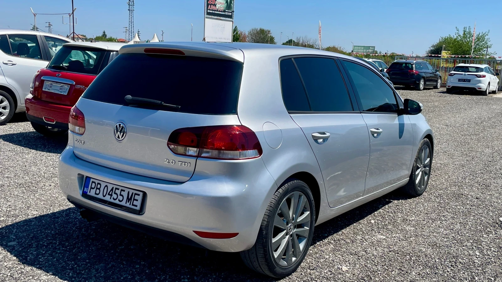 VW Golf 2.0 TDI АВТОМАТИК  - изображение 4