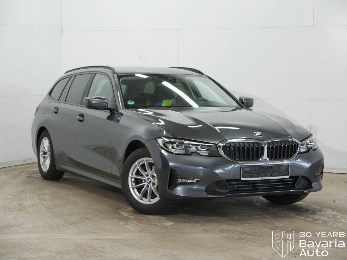 BMW 318 i Touring Steptronic Advantage - изображение 4